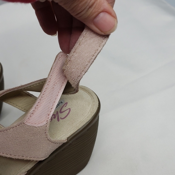 Skechers Memory Foam Sandals - Picture 5 of 7